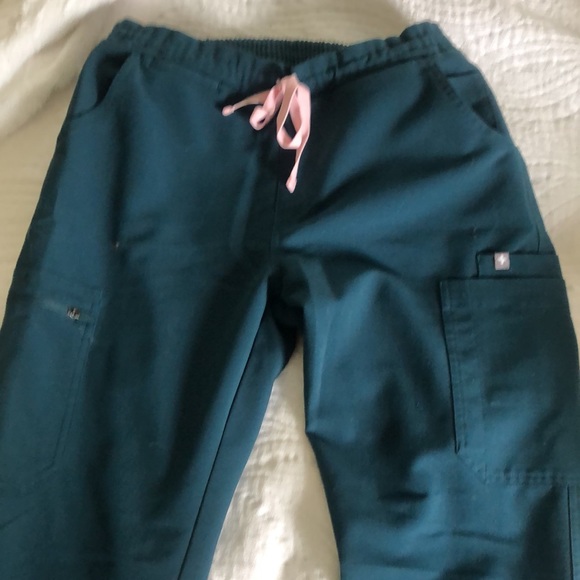 Figs - Picture 3 of 5